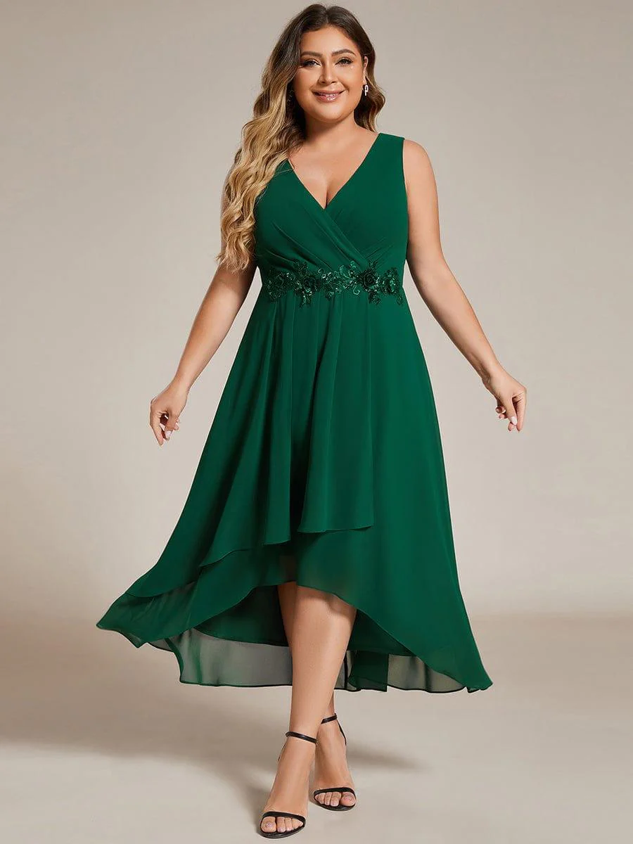 pretty IRYS|Plus Size Sleeveless Chiffon High-Low Wedding Guest Dress with Waist Applique - Image 5
